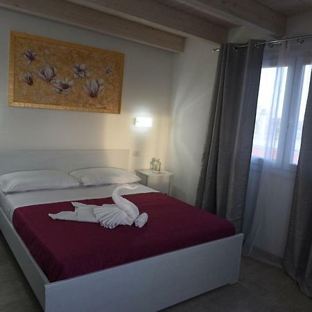 B&B Lady Jolanda Porto Cesareo Exteriör bild